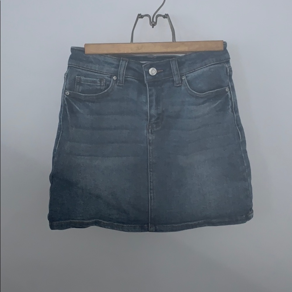 RSQ Jean skirt~ size 3